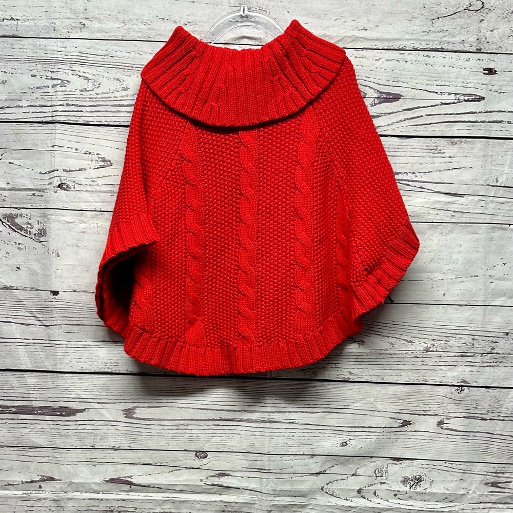 Carter’s Girls Red Cable Knit Poncho Turtle Neck With Snap Closure Size 4t